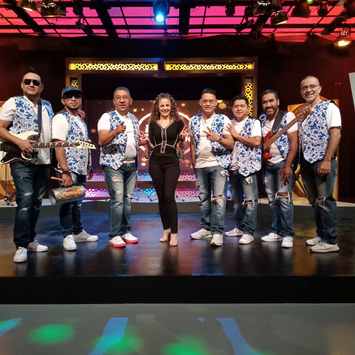 Gracias por acompañar este sábado a <a href="/annygrupera/">ANNA BORRAS CANADELL</a> en un programa lleno de música a cargo del grupo <a href="/Losdelkania/">Los Del Kañia</a>. 🎶

#100Grupero || Repetición 7:00 P.M. Canal 34.1 de <a href="/MexiquenseTV/">Mexiquense</a>, #ConéctateConMexiquense.