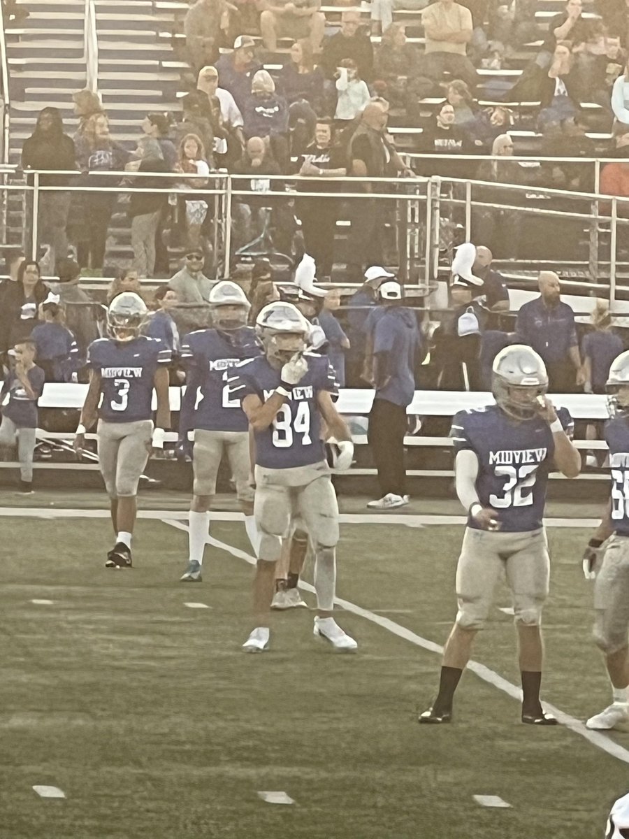 tlowry84's tweet photo. College Coaches, I'm still looking for a home 🏡🙏 My dms are open! Take a chance and I promise I won't disappoint!🙏 https://t.co/5NjiBJbPnM https://t.co/2adojhrJqS