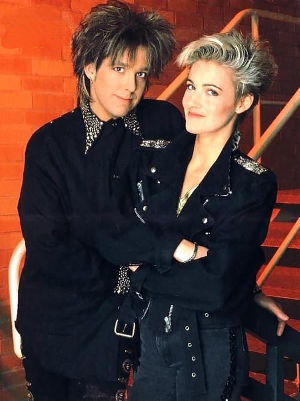 Marie Fredriksson, 30 May 1958 – 9 December 2019.
4 years today we lost this magnificent Queen. #Roxette #MarieFredriksson #ListenToYourHeart #TheLook #DressedForSuccess #80s #Music #80sMusic 🎸🎹🎧🎤💔🎼