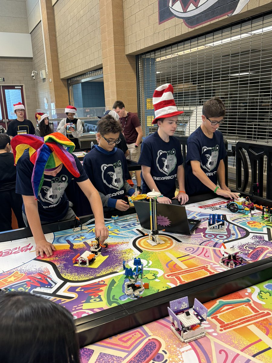 lindemuthccsd's tweet photo. Robotics comp for our BearBots today! Thank you Coach Mainguy and Coach McLaughlin. โ๏ธ ๐ #GMSRobotics #BearBots https://t.co/tMOAwEYFbX