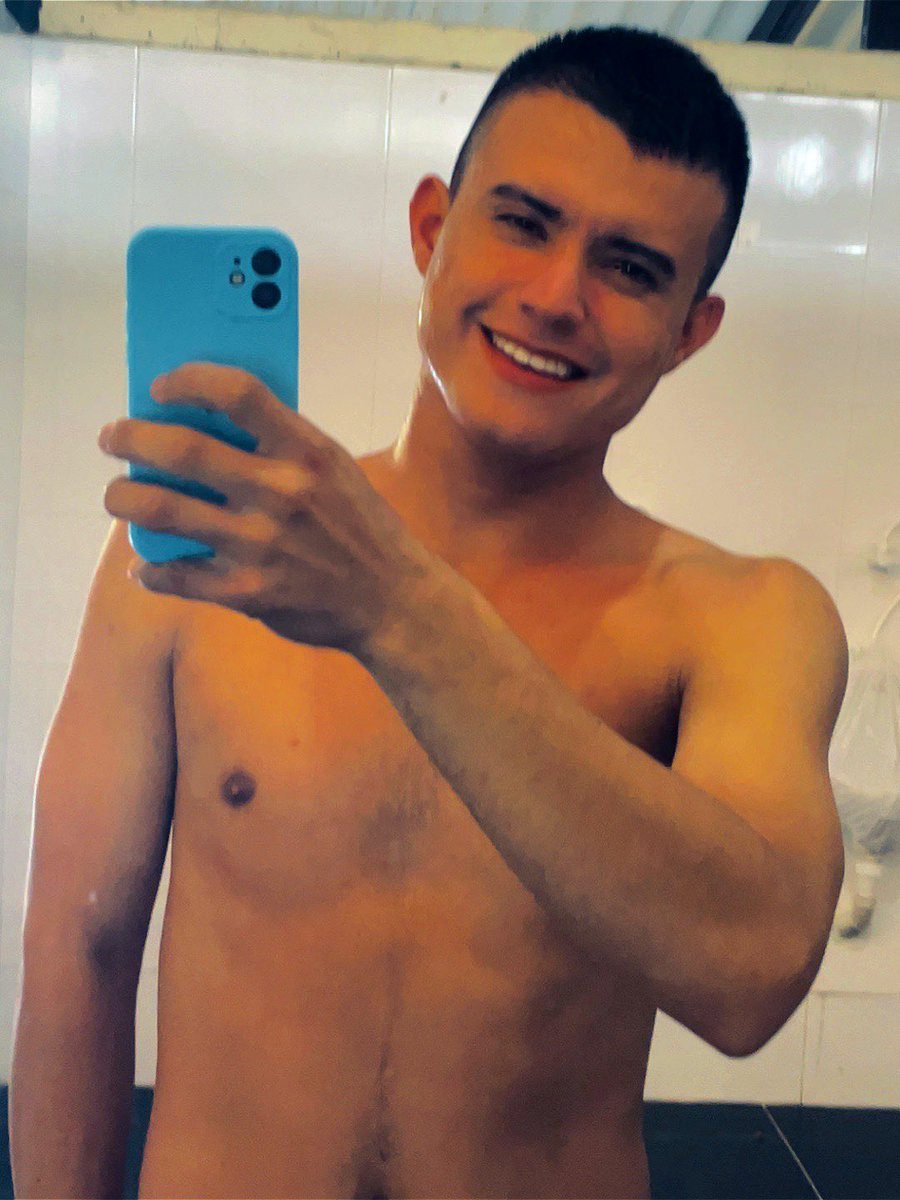 AndresGarc19's tweet photo. 🤭 https://t.co/52nsKIoI37