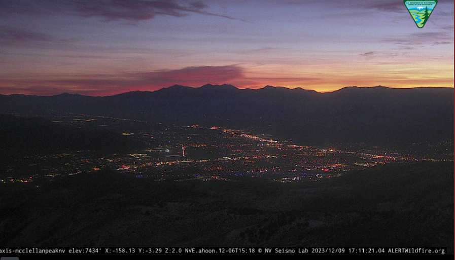 Good night, Carson City 

#nevada 

alertwildfire.org/region/blmnv/?…