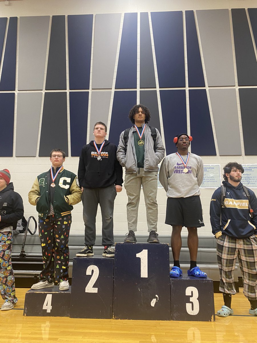 Felt good being back after 3yrs. Took 1st place at the Lorain Classic Appreciate the support 
<a href="/mickburnett02/">Mick Burnett</a> <a href="/MarkMoos4/">Mark Moos</a> 
Coach Mike and Coach Ben

<a href="/MJournalSports/">Morning Journal Sports</a> <a href="/ECHSAthletics/">Elyria Catholic Athletics</a> <a href="/ShaunBennettct/">Shaun Bennett</a> <a href="/ElyriaCTSports/">ChronicleT Sports</a> 
<a href="/ECHSPanthers/">Elyria Catholic High School</a>
