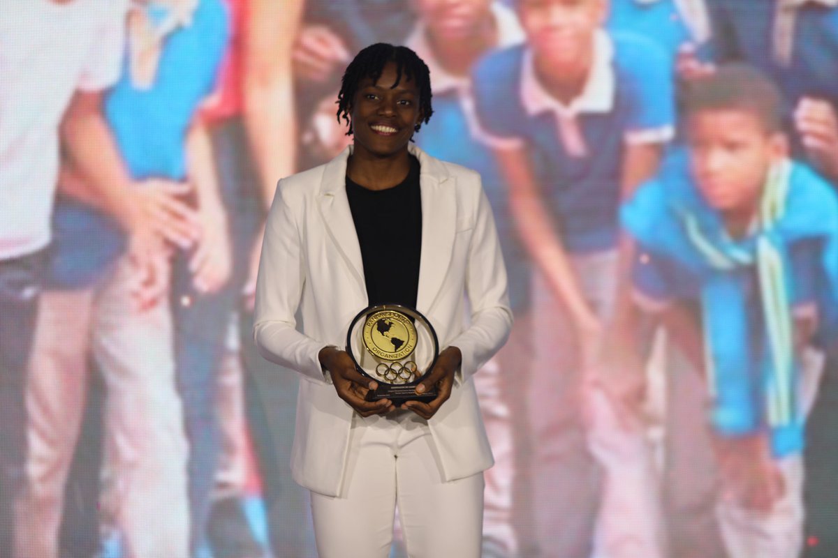 💥 Fotos de la premiación de nuestra #AtletaCreso, <a href="/Marileidy_P/">Marileidy Paulino OLY</a> en el renglón "Generadora de Cambio" dentro del marco de los Panam Sports Awards.

📸: <a href="/panamsports/">Panam Sports</a> 

#SomosCreso #VamosRD #DeRDpalMundo