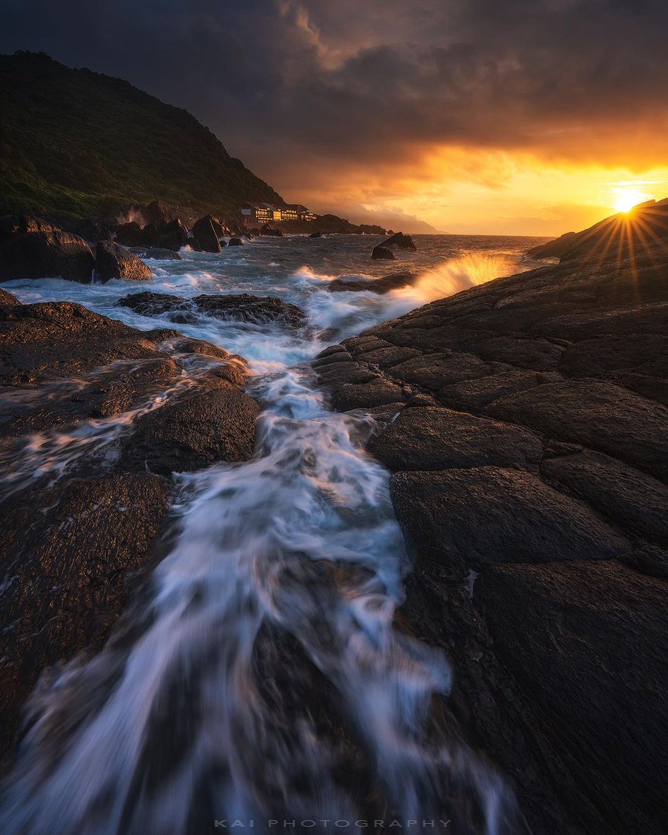 When ᠍you ⬝come  to this ᠍world, you ⳿must ⳿make an ﾞeffort ‍to ᱸsee ﾠmore scenery.