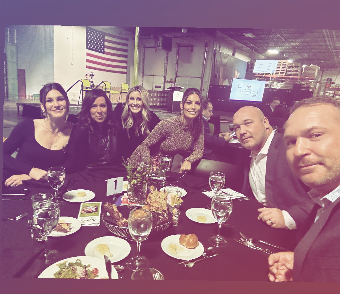 Brian Urlacher (@burlacher54) on Twitter photo Selfies at the <a href="/PatrickMannelly/">Patrick Mannelly</a> award! Honored to be here tonight.
Help us raise money for <a href="/berniesbookbank/">Bernie's Book Bank</a> to help children receive quality books. Text PMA to 44-321
secure.givelively.org/donate/bernies… Selfies at the <a href="/PatrickMannelly/">Patrick Mannelly</a> award! Honored to be here tonight.
Help us raise money for <a href="/berniesbookbank/">Bernie's Book Bank</a> to help children receive quality books. Text PMA to 44-321
secure.givelively.org/donate/bernies…