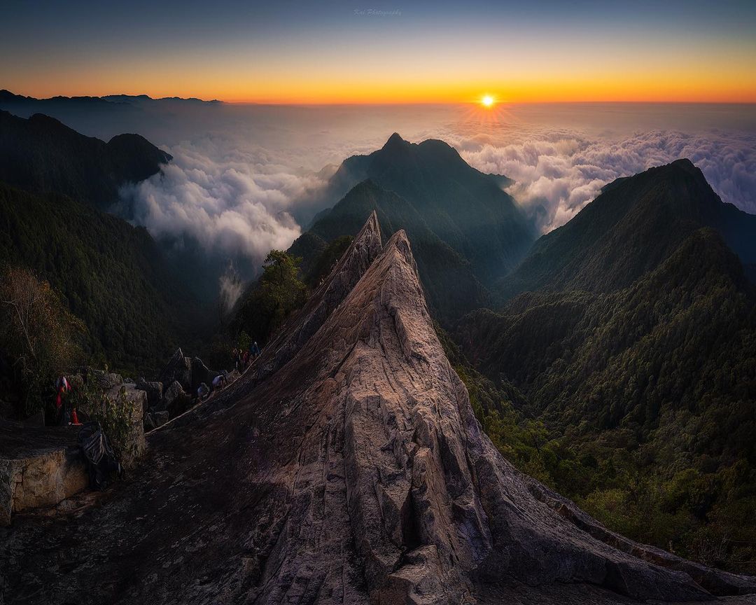 Beautiful  things ﾞare waiting ᠍for you ᱸto ​discover.