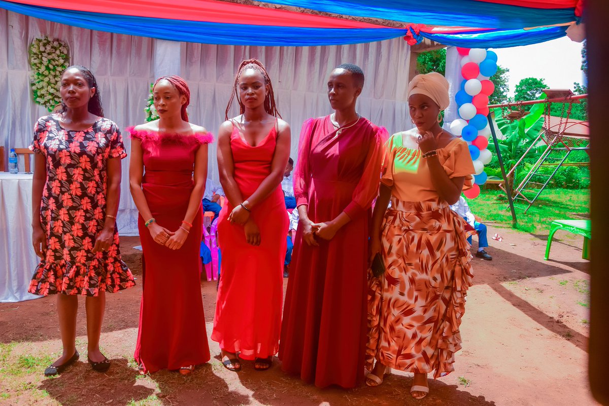 FreeGenerationA's tweet image. The Team Behind the achievements..
The Family which makes all possible
God did it
#proudlyfg 
#teamchanges