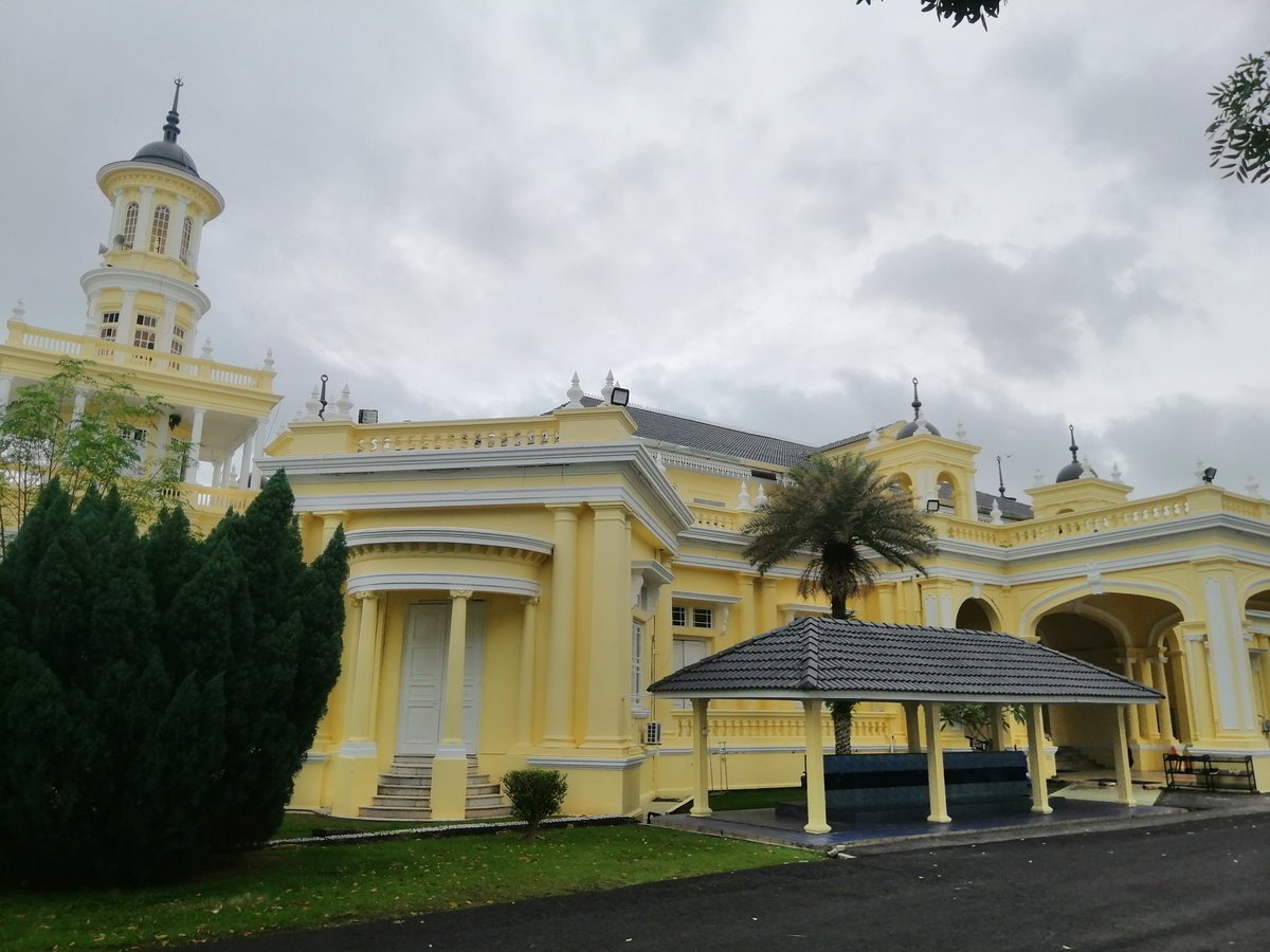 faiez_nordin's tweet photo. Masjid Sultan Ibrahim, Bandar Muar https://t.co/UfNojYTzwl