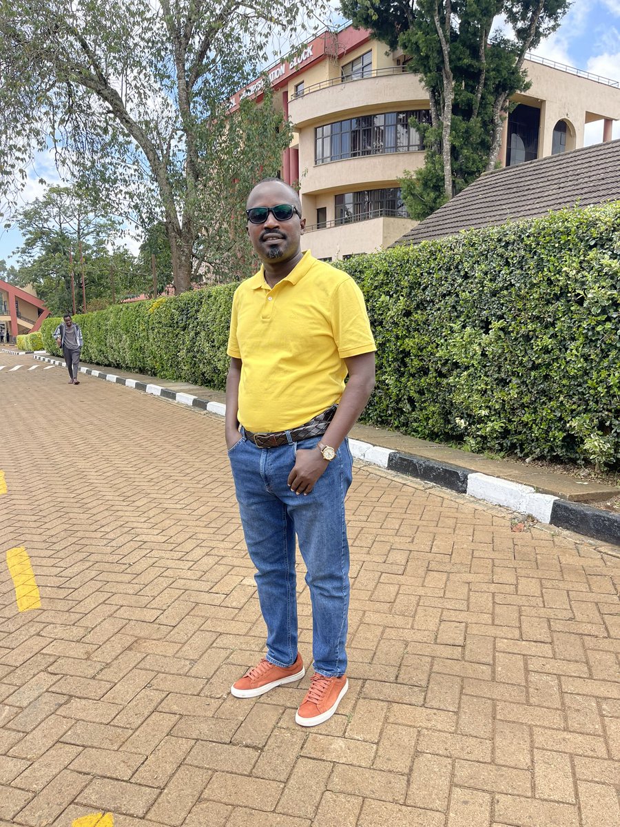 Uganda airlines is the best Boeing currently eeehhh I didn’t n I found expect. Let’s all try it. #fly the crane to pearl of Africa