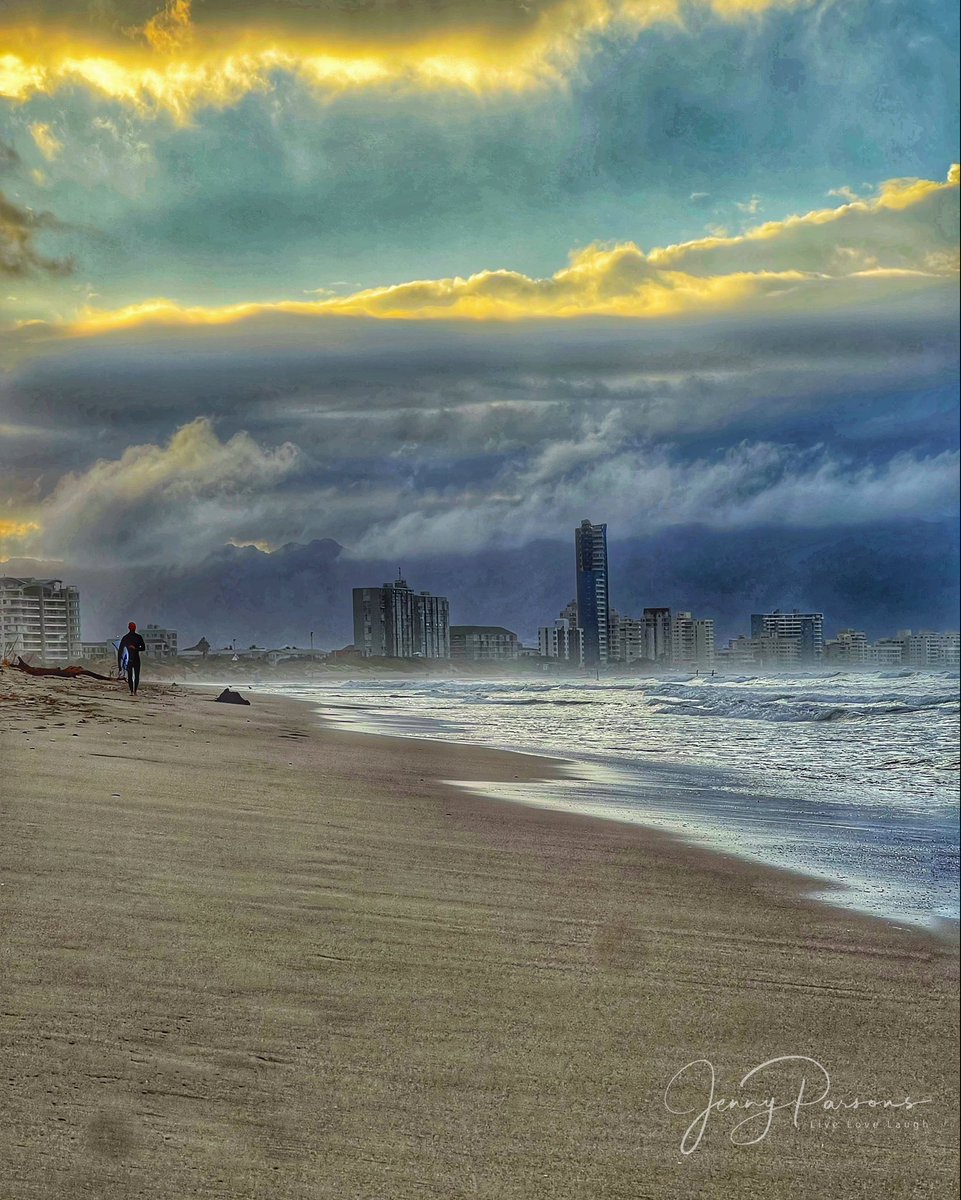 Surfing at dawn…

#strandbeach #surfing #beachscape #surfsup #fence #allthelightyoucannotsee #morninghasbroken #sunrise #newday #moodscape #clouds #beautifulsouthafrica