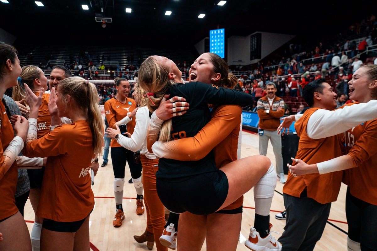 Woke up with that Final Four feeling 🤘

#HookEm