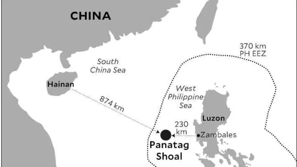 denisewu's tweet photo. @globaltimesnews Liar, Philippine are allow to bring supplies within their EEZ https://t.co/28izdGifF1