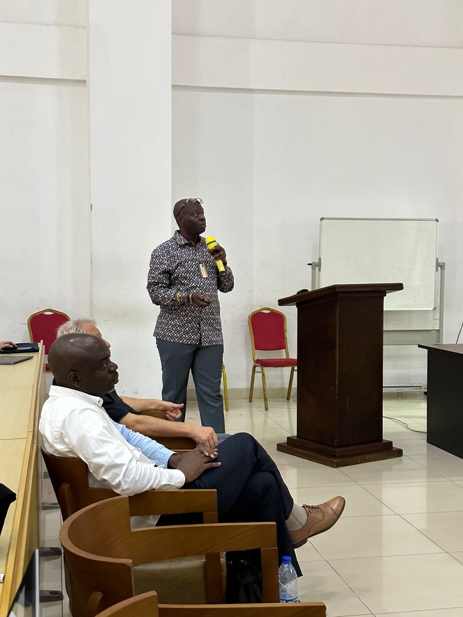 geologiedurable's tweet photo. Intervention de Roland Kakule Directeur du Centre de Recherche géologique et minière de Kinshasa
@geologiedurable @africamuseumbe #Geores4Dev https://t.co/mAGxRA7Huf
