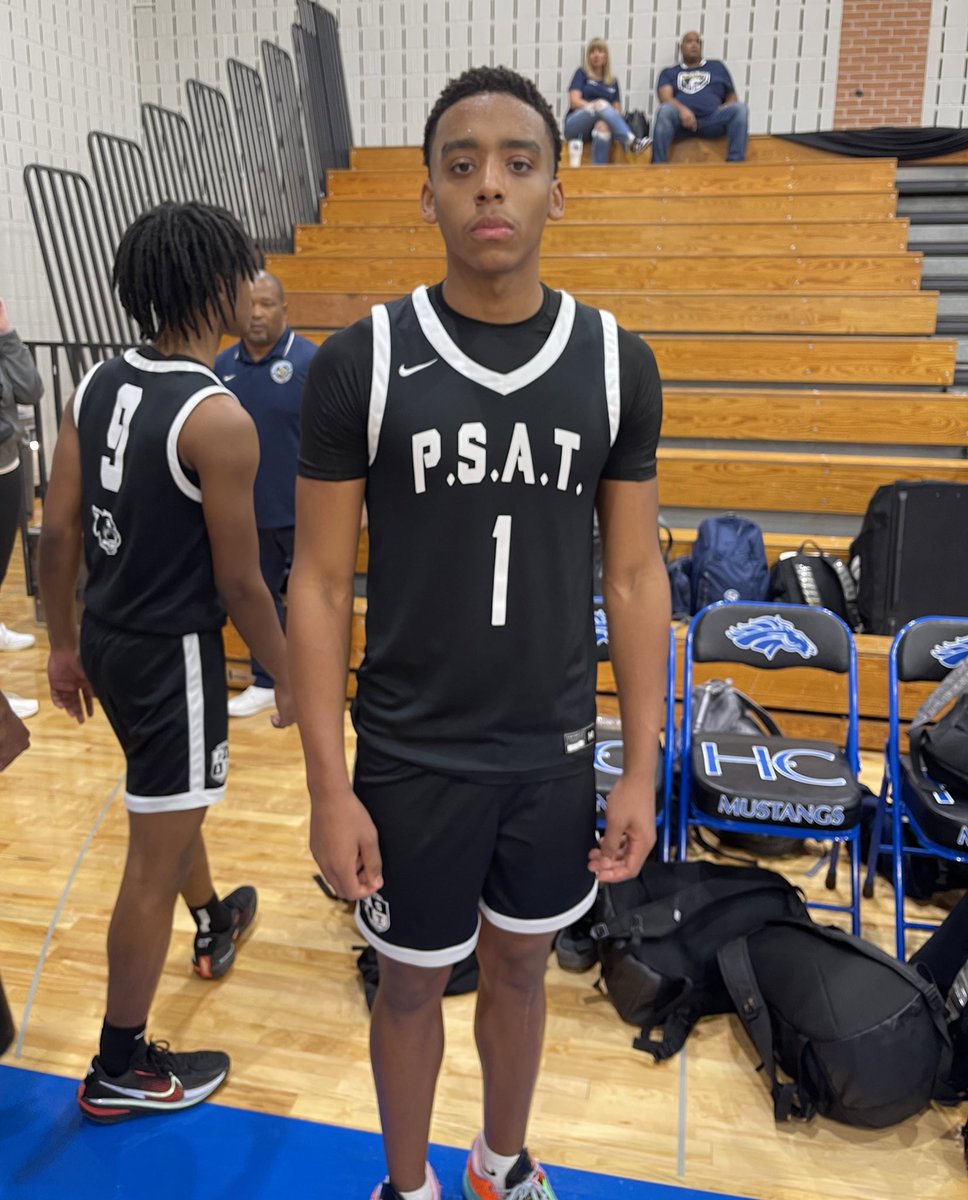 jayfrye's tweet photo. 🚨BREAKING NEWS🚨 

College Coaches, 

Chase Ashby, 2024, is an ELITE shooter that can knockdown shots from deep, consistently. The unsigned senior 👈finished with 27 against Parish Episcopal making 3’s (8) from everywhere on the floor including a few from NBA range. 

He excels in CAS situations and is equally dangerous as a DPU threat. He plays without the ball extremely well. Defensively, he does his job and is an excellent signing option for any program looking for an elite 3PT threat that can defend and create. This young man can play and will be an. Chase also has a 4.3 GPA 👈
✍️✍️🔥🔥🍿🍿
