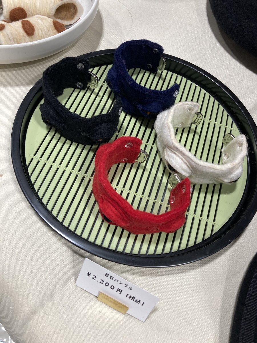 metameta_hat's tweet photo. バングルシリーズ第2弾(百目)
装着しても呪われないので心配無用です😮‍💨 https://t.co/jiNjVj1uqX
