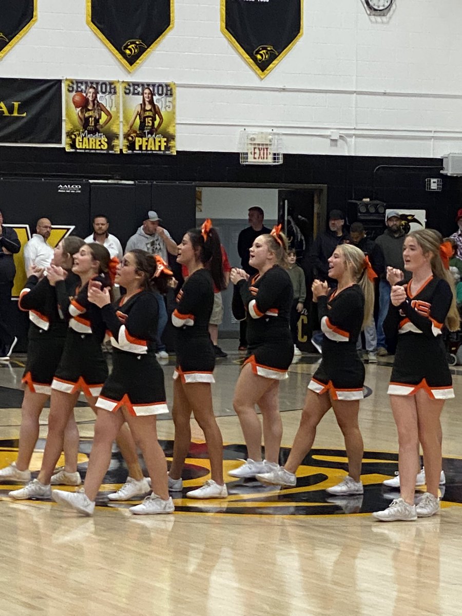 JHarper96's tweet image. Great night for Palmyra Basketball. Girls win on a buzzer beater over South Shelby, and the boys take care of business against Monroe. Great crowd! #WEAREPALMYRA @ChrisDuerr @WGEMSports @SchuckSports