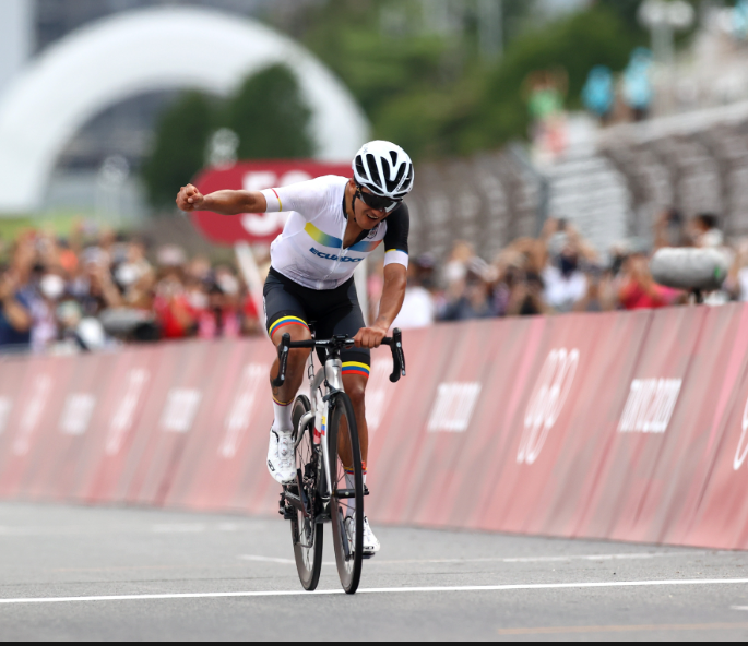 Country__Talk's tweet image. Team road cycling is a thrilling and dynamic sport that goes beyond individual prowess, emphasizing the seamless integration of riders and the embodiment of team spirit. In this high-energy discipline, a group of elite cyclists comes together, not merely as individuals racing…