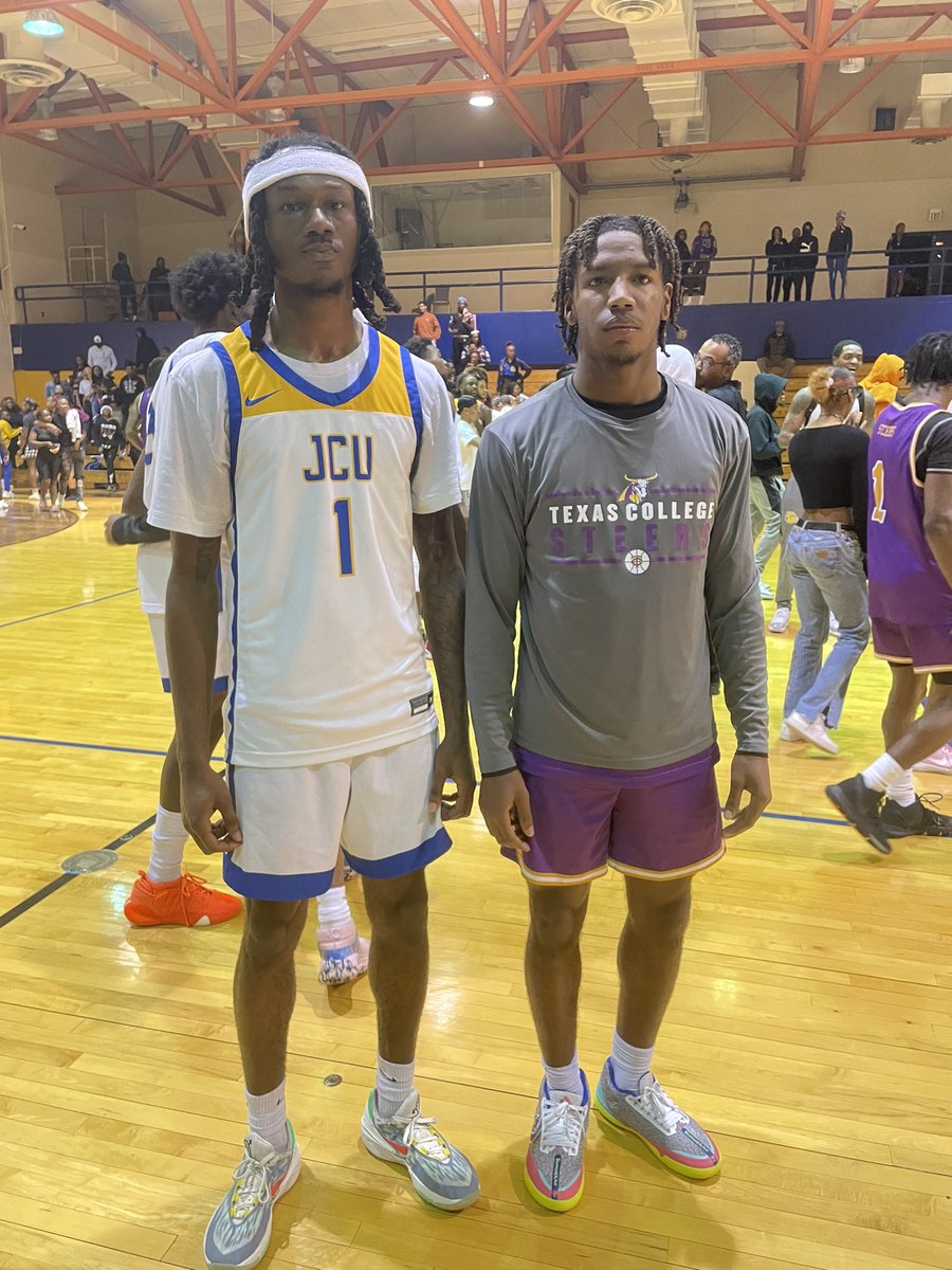 #JUCOPRODUCT  <a href="/Dperryyy/">Domonique Perry</a>