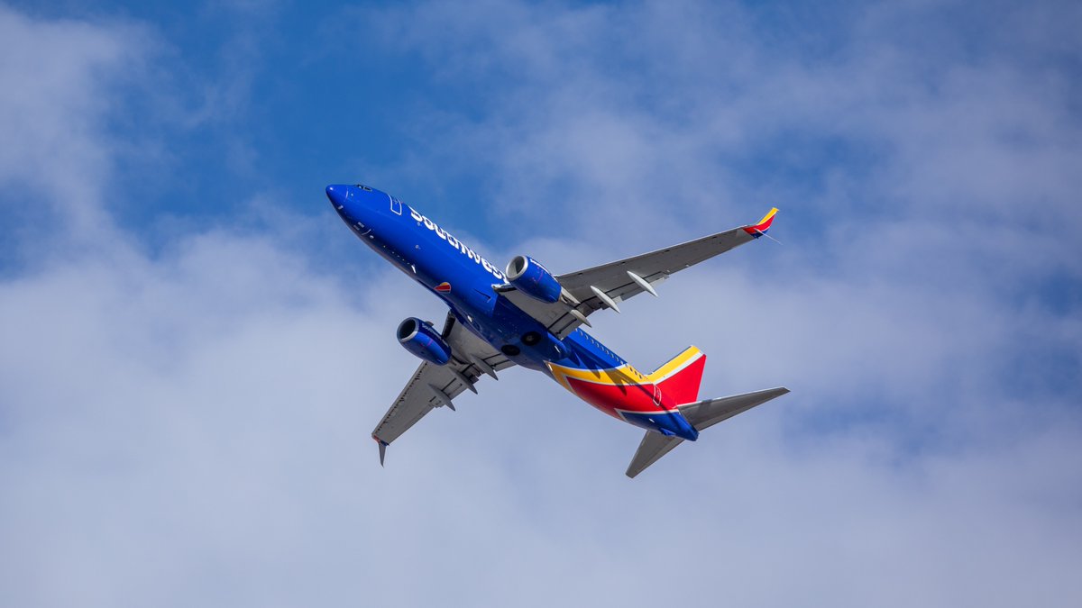 #Southwest #SouthwestAirlines #planespotting #planespotters #Retro #avgeek #aviation #aviationdaily #aviationlovers #Avgeeks #photooftheday @SouthwestAir