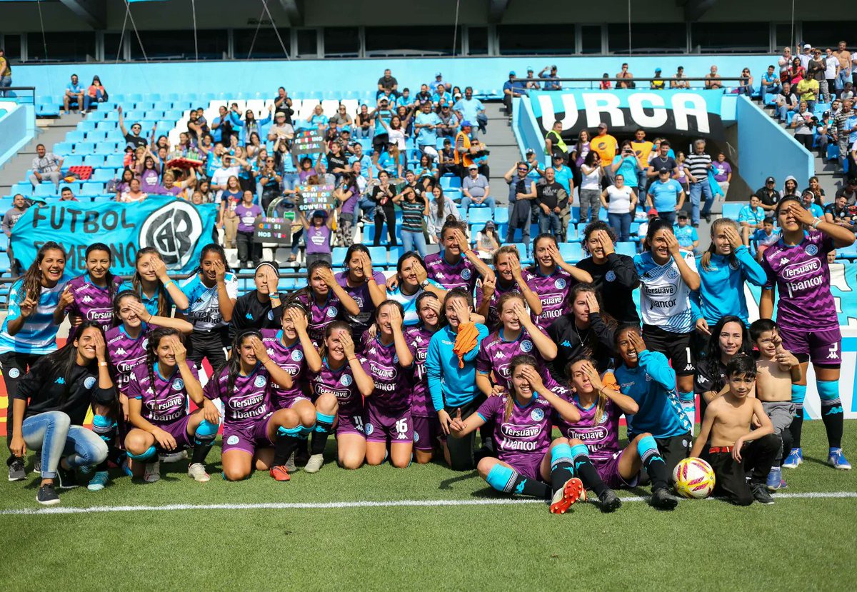 RedBelgranoFem's tweet photo. Para ustedes, @BelgranoFem, nosotras siempre seremos RED. 
En las tribunas, afuera y adentro de la cancha. Estamos juntas.

Gracias por hacernos felices 🫂 https://t.co/1z3avo8wDX