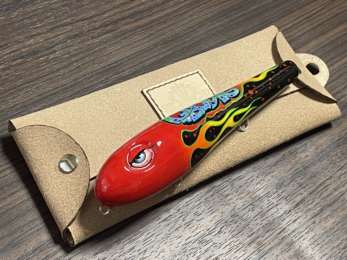 🔥いよいよ本日発売🔥
✨コハダペンシル✨

コノシロパターン攻略で活躍するコハダペンシル。
デザイナー山内氏自ら筆でアート作品を思わせるペイントを施す。
見ているだけでも楽しめる超個性派ルアーです✨
今回は超お得なセットでの販売！

詳しくはショップをチェック🔥
gaudis.official.ec