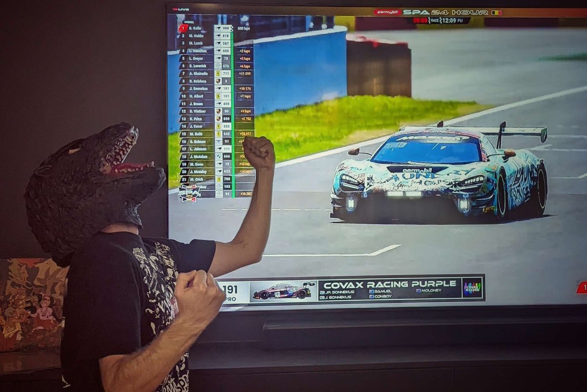 LaundryHouseRT's tweet photo. @LaundryHouseRT are @raceoctane's Spa 24 hour WINNERS!

Congrats to the mammoth efforts of @PaulBritt83, @B_Gallo and @LHR_T_Rayton!

Huge respect to all teams that made it through the 24 hours - especially @AlphaVenturi_ who were challenging us all the way through 👏👏 https://t.co/2O8GdP5m1U