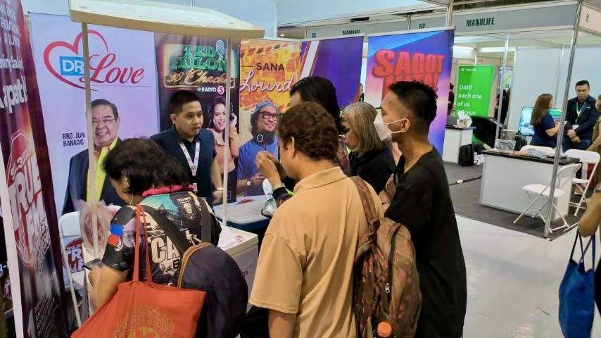 TrueNetworkPH's tweet photo. #SaTrue FREE ADMISSION  sa Philippine Disability Expo 2023 dito sa Megatrade Hall 1. Bisitahin ang #Booth62 para sa mga sorpresang maari nyong makuha. 💯

Mamayang 3:00 NH magaganap ang inaabangang True Krismas Grand Chorale Contest kaya dapat hindi nyo palagpasin mga kapatid. https://t.co/VVDknyslvd