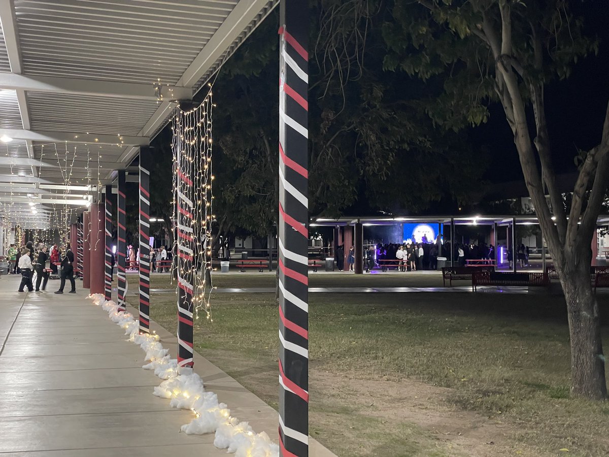 Winter Formal 2023 <a href="/DRHS_djspetz/">DJ Spetz</a>