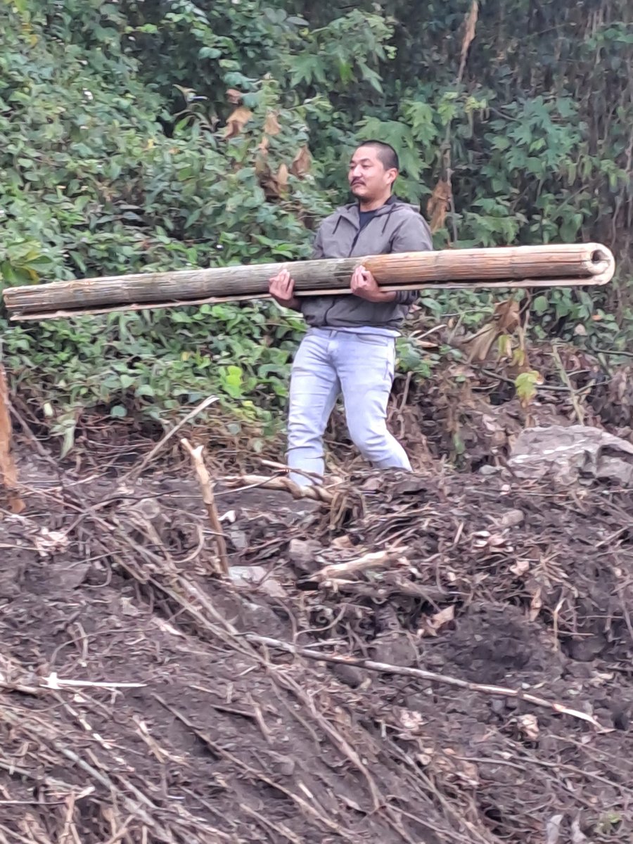 YitachuFithu's tweet photo. Mr. Myingchen Humtsoe, my Co- Director giving a helping hand in construction of a Naga kitchen for factory workers, targeting the ending parts of 2024 for the products to roll out. https://t.co/IrXlo0RlFV