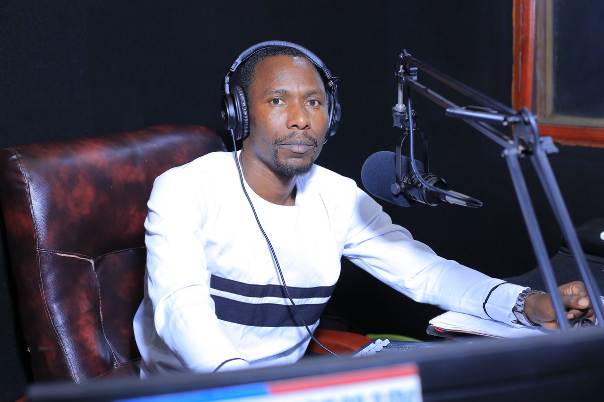 Revival Radio 93.2FM tweet media