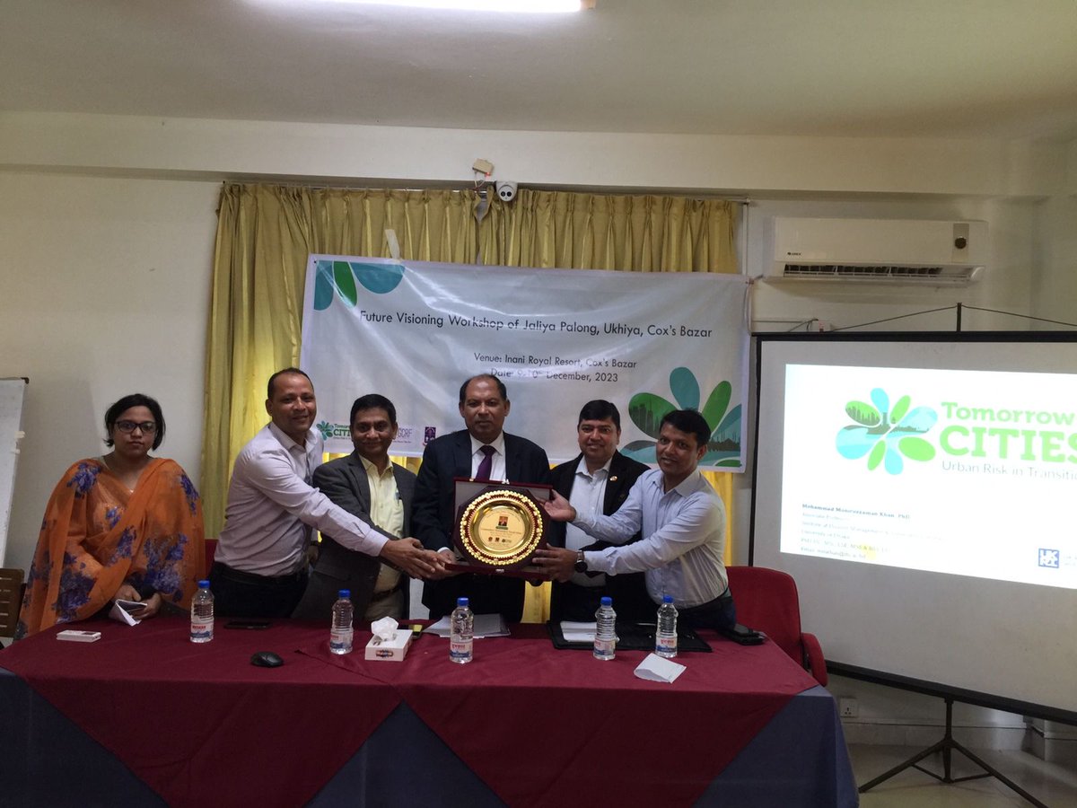 basir_zisan's tweet photo. Tomorrow’s Cities Future Visioning Workshop at Jalia Palong, Ukhiya, Cox’s Bazar. The CoxDA Chairman inaugurated the workshop. People of Jalia Palong are interesting to their future cities. @UrbanRiskHub @UKRI_News https://t.co/i1OyZOT0EG