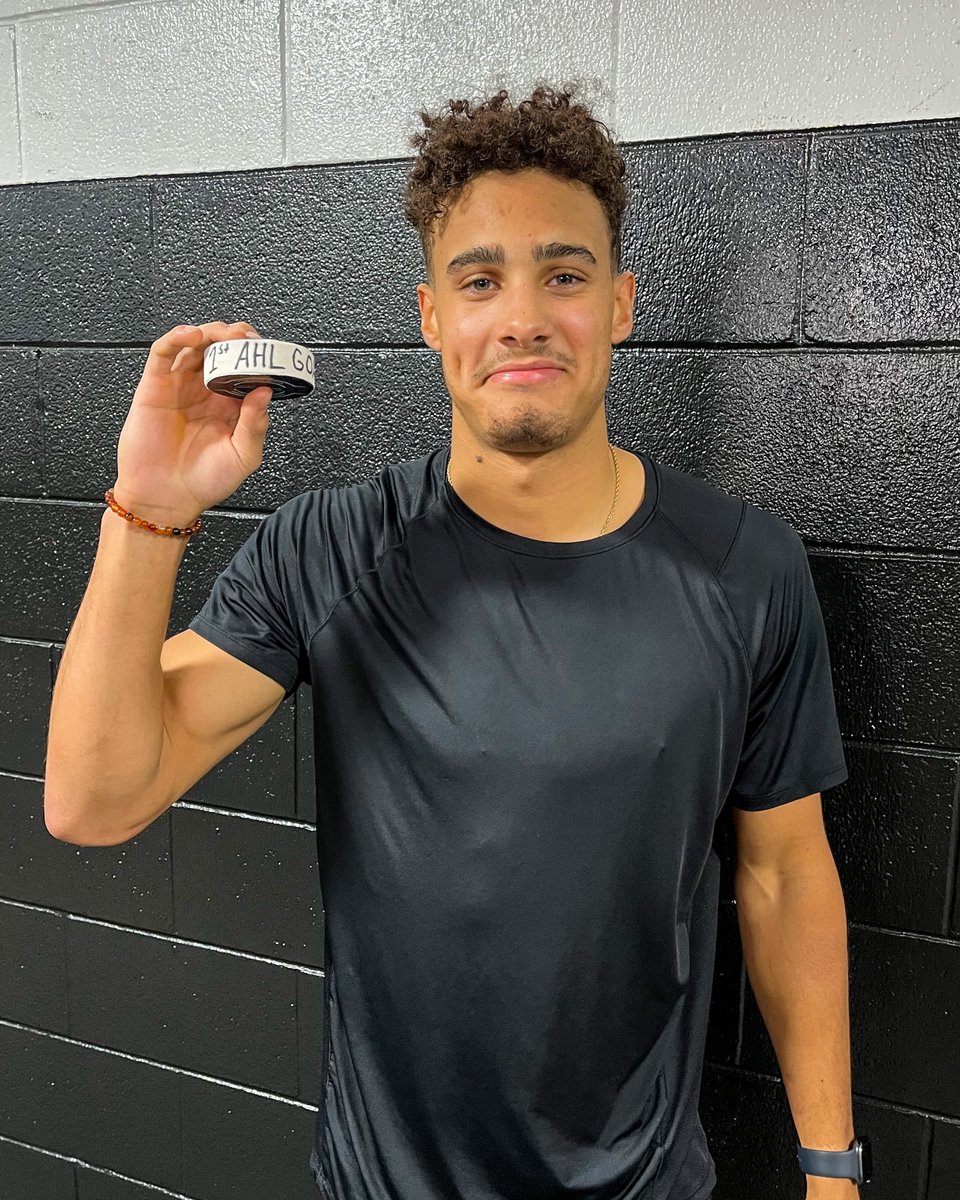SDGullsAHL's tweet photo. First of many for Hindsy!
#LetsGoGulls | #SDvsRFD https://t.co/DiuKLYE1MC