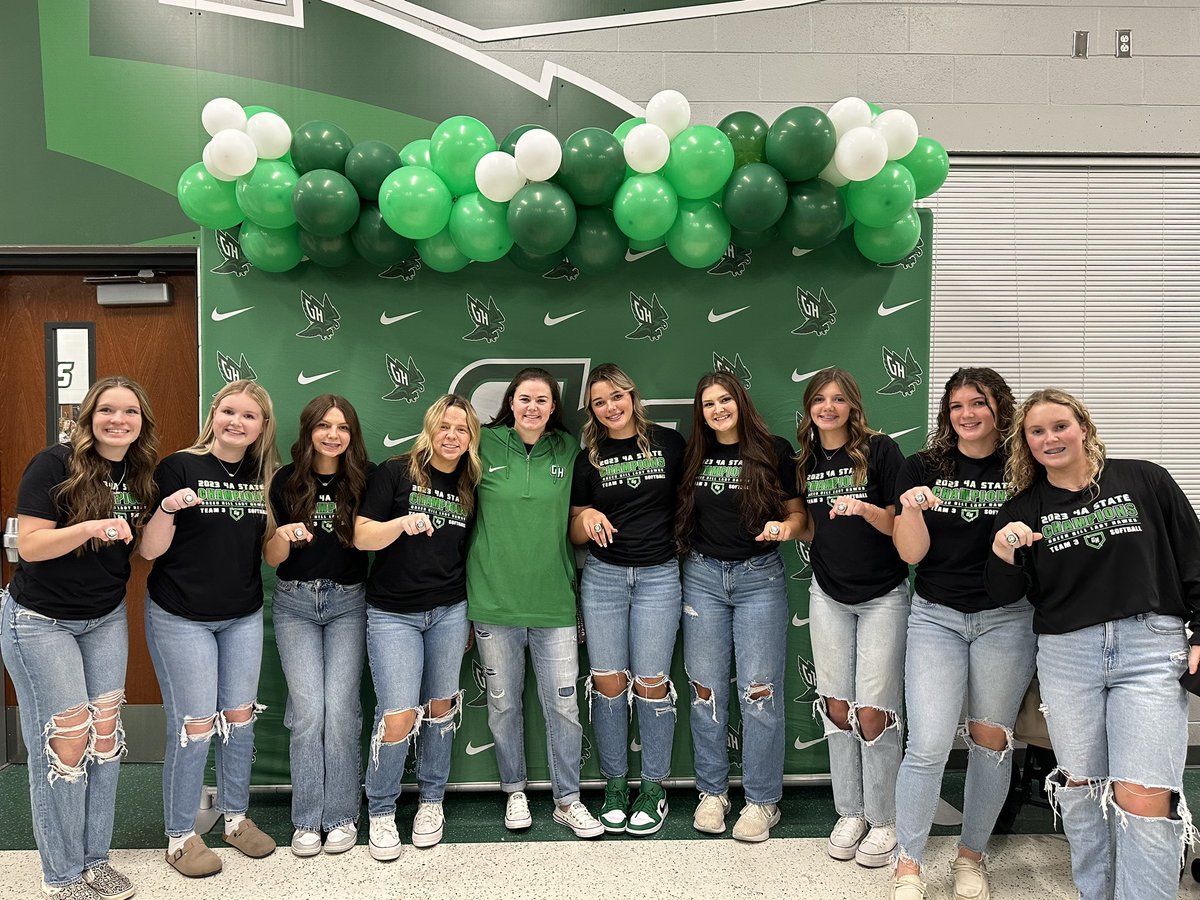 Seniors, juniors, sophomores and freshmen all came together as one to etch their name in the record books.