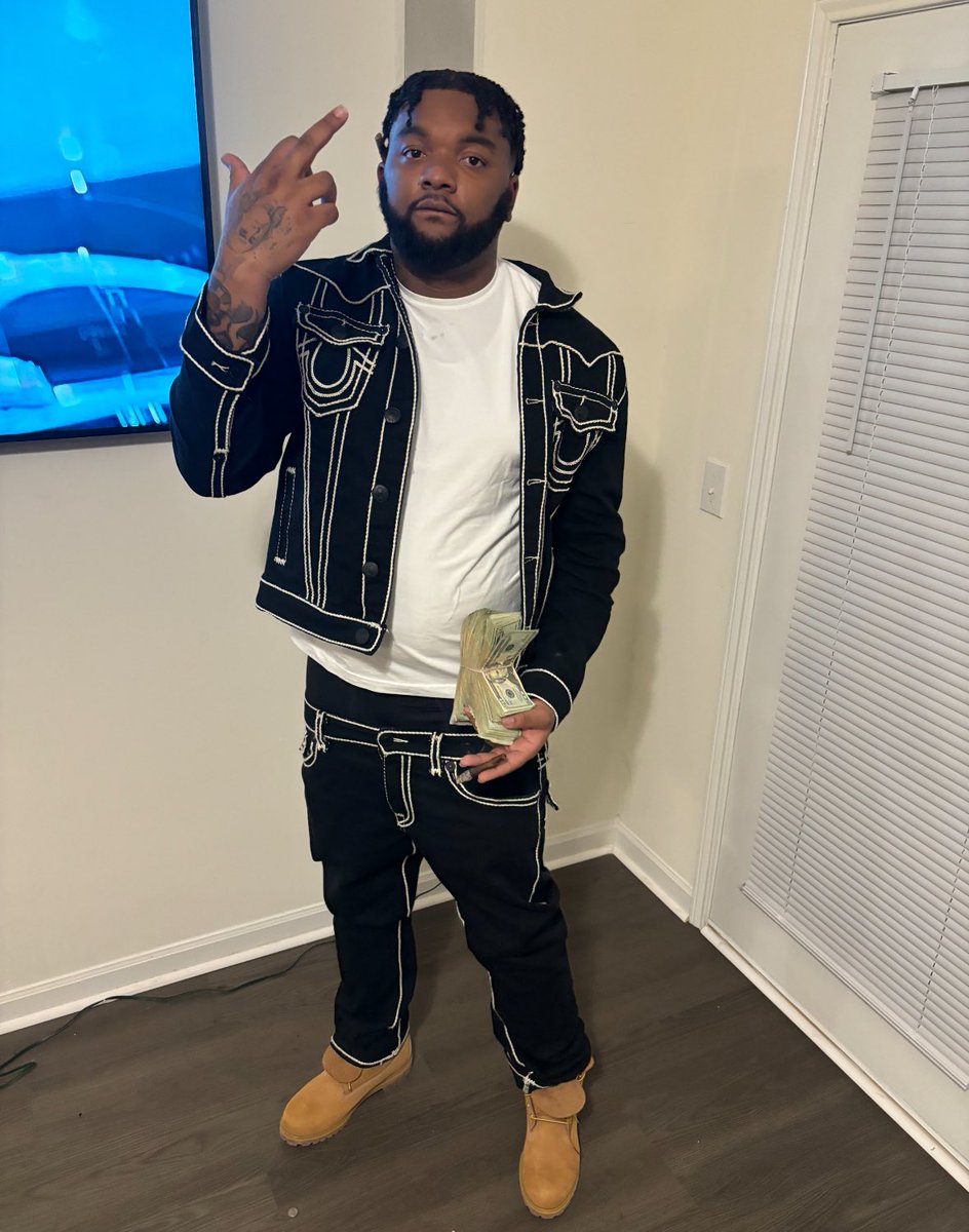6o_viC's tweet photo. Running Out Ain No Option 🔥Goin Broke Ain Even My Thought Process 
#K5LIVING❤️‍🔥 #LLMYPPL #FREEDEMBOYZZZZ https://t.co/Y9LngKZfWv