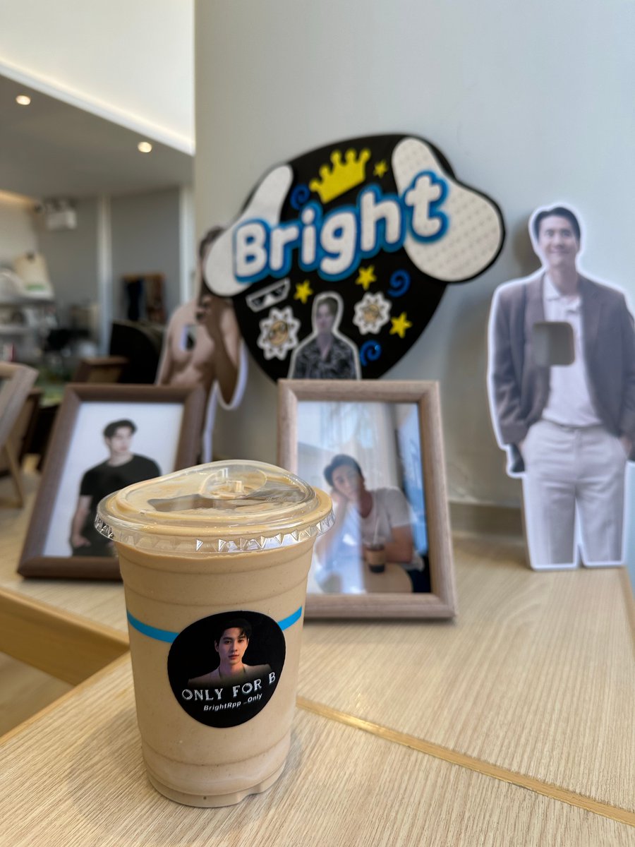 BrightRpp_Only's tweet photo. Thank you for your support of Bright.

#brightrpp #ไบร์ทรพีพงศ์
#BrightRapheephong 
🌟#SOLBright ☀️ https://t.co/Gjx1Pg225H