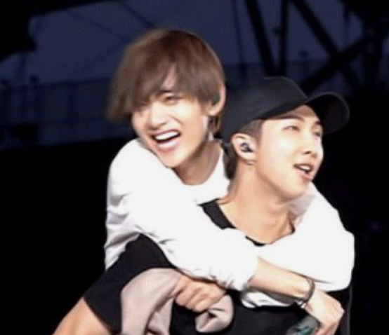 thvishie's tweet photo. Taehyung is namjoon's baby

~🌟 A THREAD🌟~
my first taejoon thread cuz I'm gonna miss them so much https://t.co/iJ19fNQ5NK