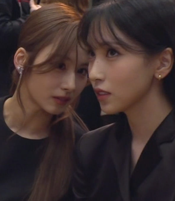 godmitzu's tweet photo. THIS MISANA 🫠 https://t.co/I9CrauOoeW