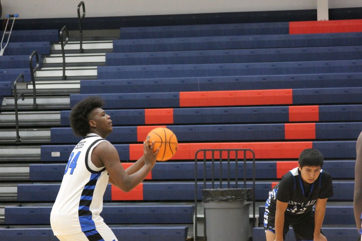 Played pretty solid at the Jim Elliot basketball tournament we went 2-1 and won the constellation bracket 
26pts 4reb 2as 1st game against (Christian heritage)
19pts 6reb 3as 2nd game against (OKC nights)
20pts 4reb 2as 3rd game against (Lil Axe)