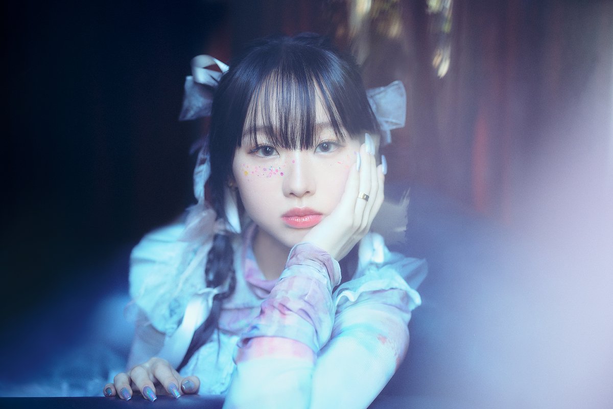 araimaju_staff's tweet photo. 📢2024年2月21日(水)
荒井麻珠 1st Single「Listen」
(TVアニメ『#外科医エリーゼ』エンディングテーマ)
リリース決定＆新ビジュアル公開📸✨

大切な相手や自分自身の心に耳を傾けたくなる、
アニメに寄り添った楽曲になっています

👇詳細はこちらをチェック
https://t.co/Th87C1X1pW

#まじゅListen https://t.co/ejl7acB0kV