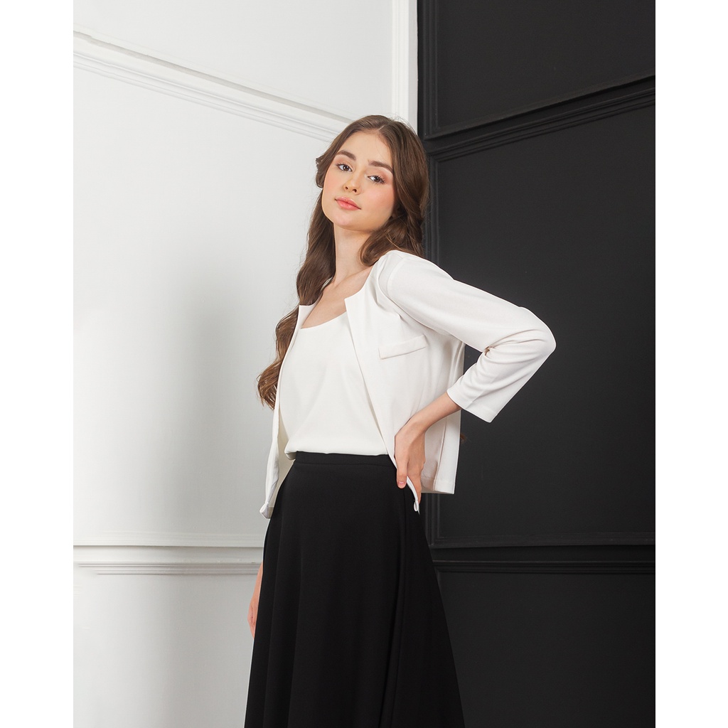 shopeestuff_id's tweet photo. rekomendasi outer♡      

[a thread]    
#racunshopee #shopeehaul #racunbelanja #gift #outer #OOTD https://t.co/kiLoMUEFuG