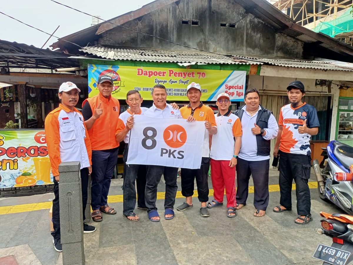 MardaniAliSera's tweet photo. Bismillah
Kita sambut perubahan! 
Flashmob @PKSejahtera

PKSmenang JakartaTetapIbukota 

#PilihPKSaja https://t.co/lHbmBwBANu