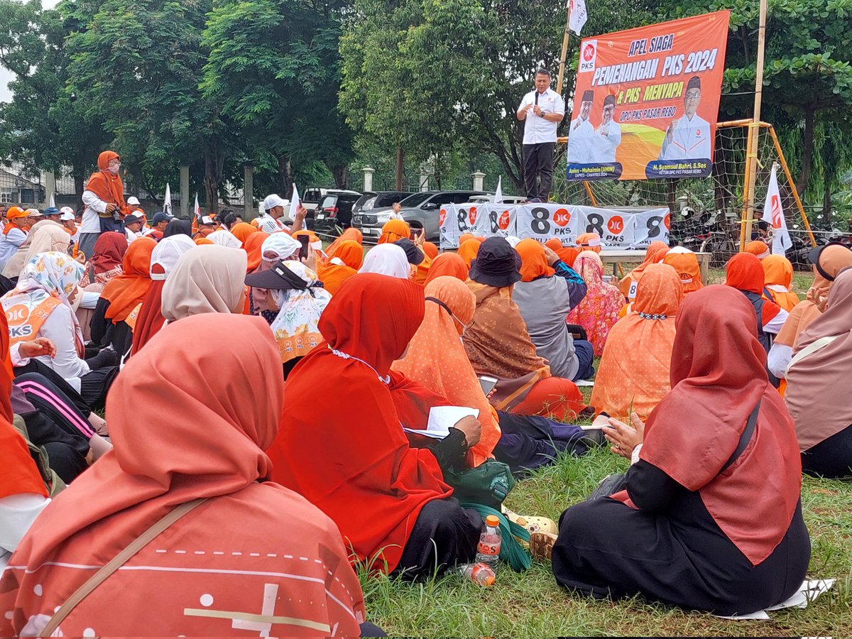 MardaniAliSera's tweet photo. Bismillah
Kita sambut perubahan! 
Flashmob @PKSejahtera

PKSmenang JakartaTetapIbukota 

#PilihPKSaja https://t.co/lHbmBwBANu