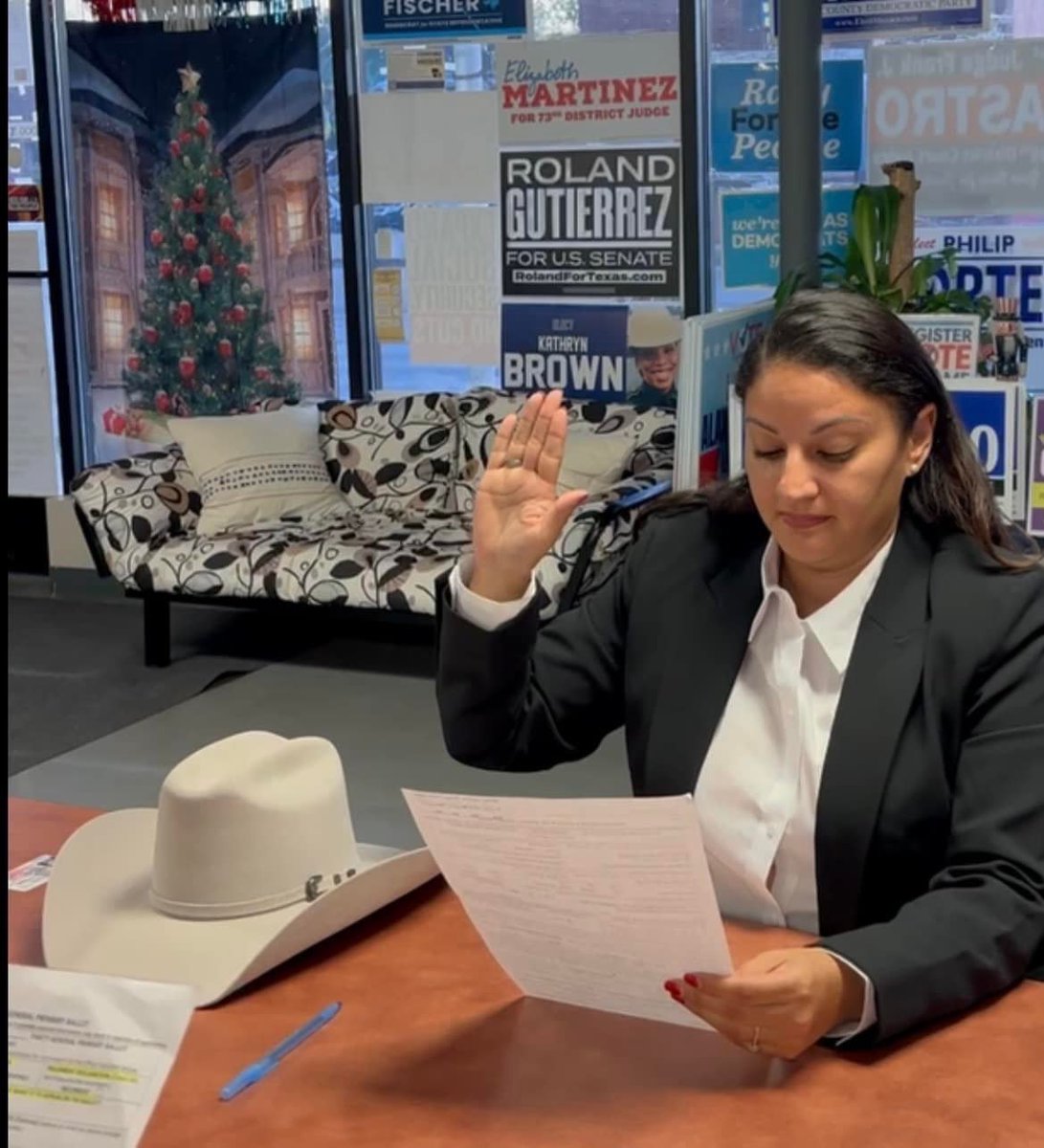 Vote4Sharon's tweet photo. I am excited to announce that on December 8th, I made it official! I will be on the 2024 ballot as your candidate for Bexar County Sheriff! I am ready to bring the change that we desperately need in Bexar County! A Sheriff for all the people! #Sharon4Sheriff #LatinaLeaders https://t.co/4G1kjNb15L
