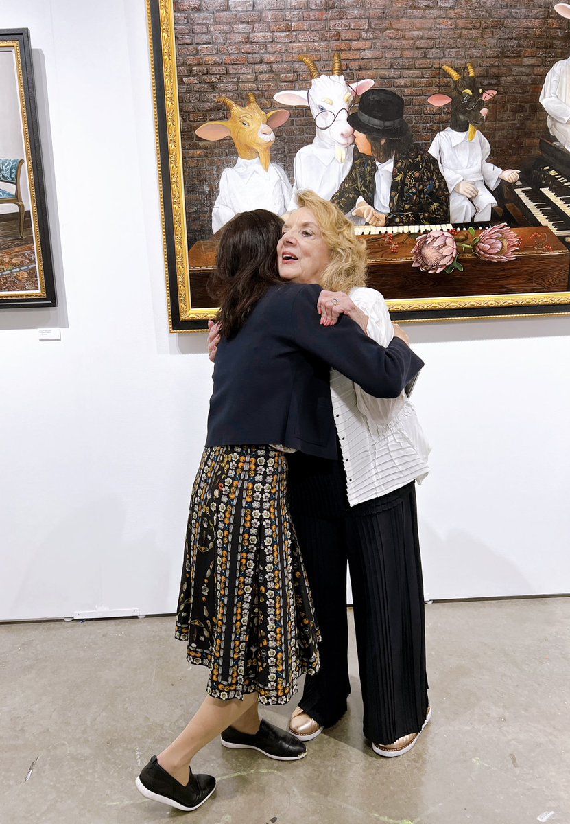 YoshinoSachie's tweet photo. Today,I received the Best International Exhibitor Award at the Red Dot Art Show. This is the second award I have received this year. Thank you very much for your interest in my paintings.
#reddotmiami #reddotmiami2023 #miamiartshow #miamiart #miamiartweek #comtemporaryart https://t.co/fNBJsTMpRD