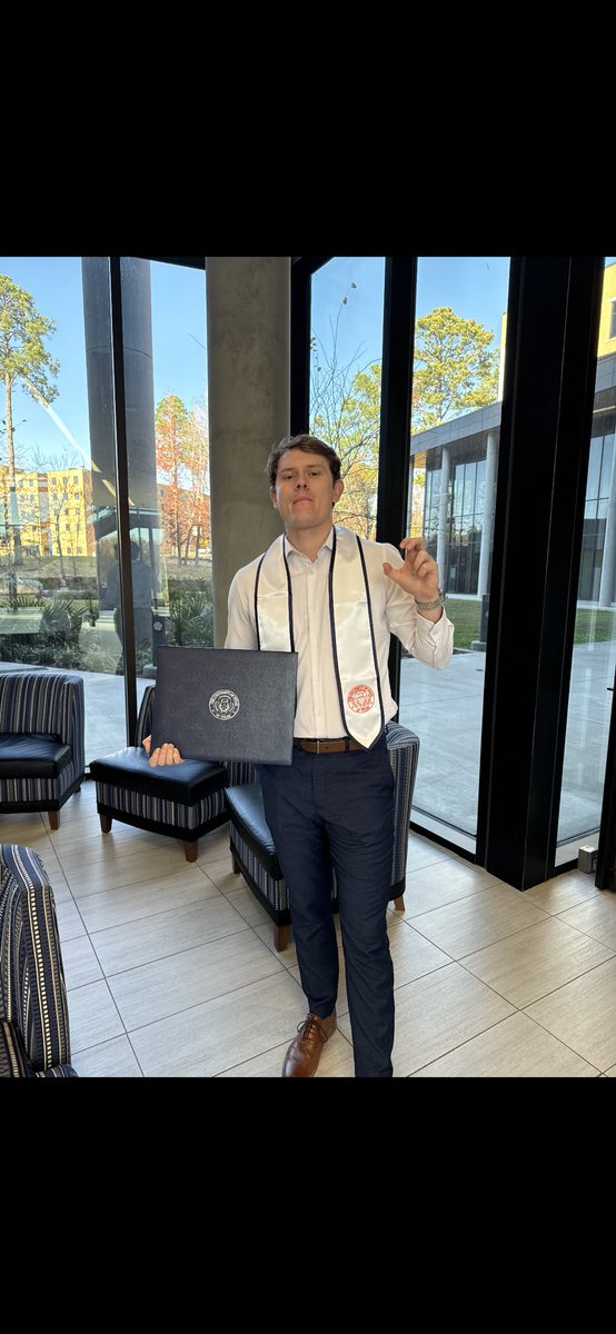 bretter_7's tweet photo. MBA ✅ https://t.co/ibQy3tS9Th
