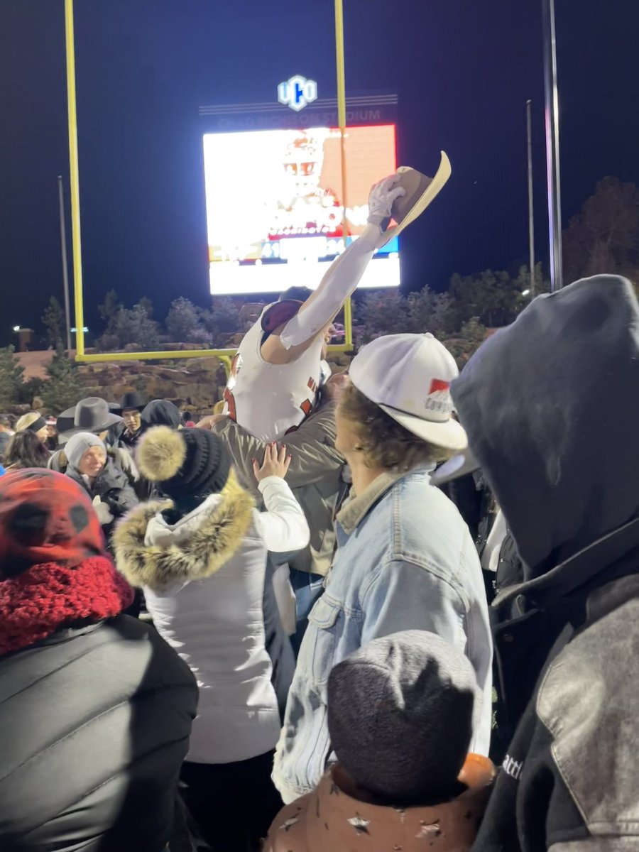 Carl Cobb tweet media