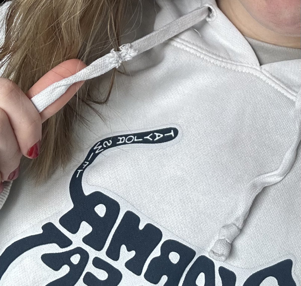 swiftn0thing's tweet photo. @taylornation13 remind me again why you charge so much for merch that literally arrives falling apart 😐😀🫶 and when will miss taylor swift get a new merch team lol https://t.co/oWWtsunzM1
