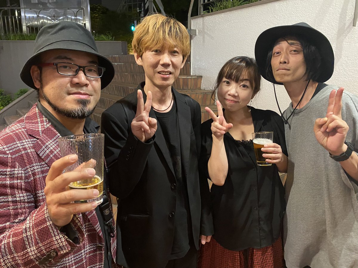 kbpIBvdzbfRErqF's tweet photo. Zoops!さんからポスターが届きました🫵😆本当にありがとうございます😊たこ梅本店はこれからもZoops!さんを全力応援😄皆様で大阪に来て頂ける日を待ってますよ! #西嶋ゆかり #Zoops #音楽 #ありがとうございます https://t.co/rgrH4hnDIp