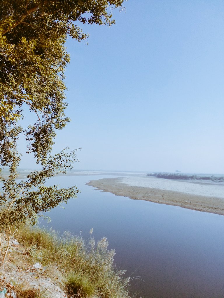 Farmanofficial_'s tweet photo. Its sunday so.. i decided to spend some time at the beach #river_side DI khan 💕🥀 https://t.co/43W04oK4kW